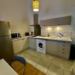 Grand T2 Proche Bordeaux Et Arkea Arena, Netflix, Wifi, Nespresso * Cenon