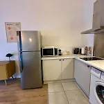 Grand T2 Proche Bordeaux Et Arkea Arena, Netflix, Wifi, Nespresso Apartamento Cenon