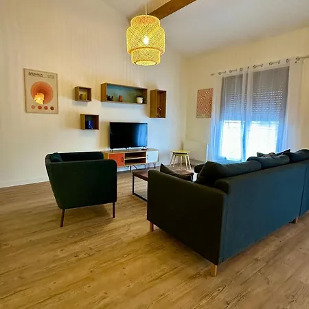 Grand T2 Proche Bordeaux Et Arkea Arena, Netflix, Wifi, Nespresso *